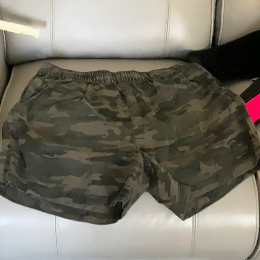 Ladies shorts